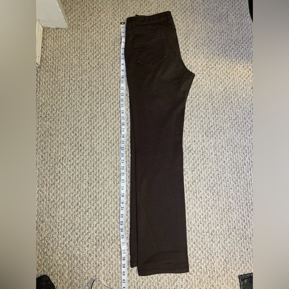 Size 6 DKNY brown jeans - Picture 4 of 8